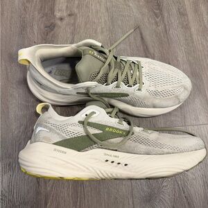 Brooks Glycerin 22 running shoes